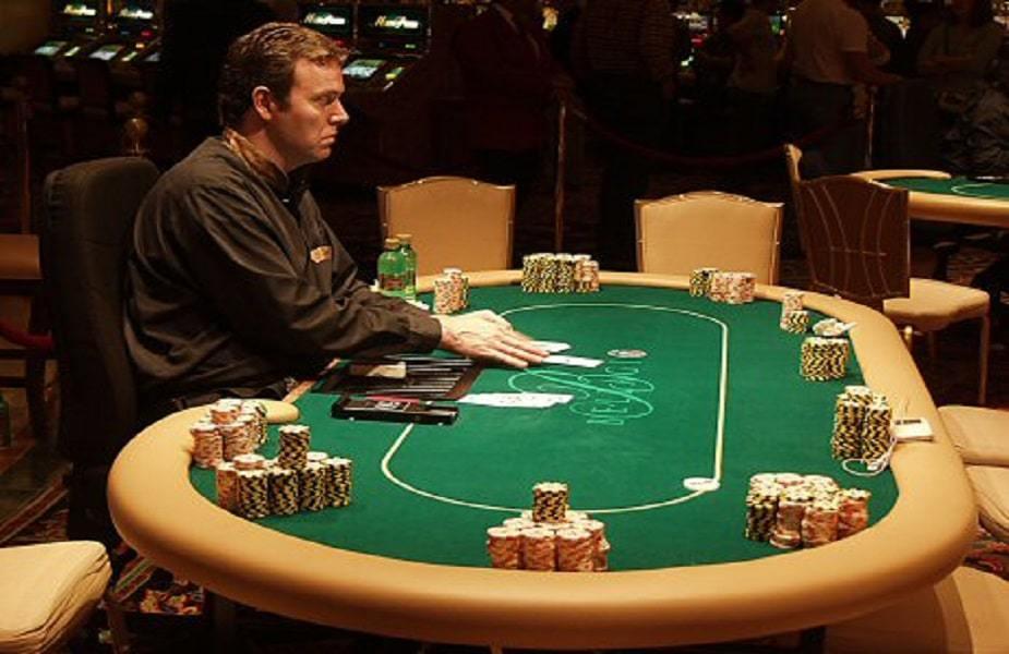 What Poker Tables Are Made Of