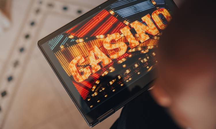 Online Casino Game Preferences: Aussies vs Kiwis